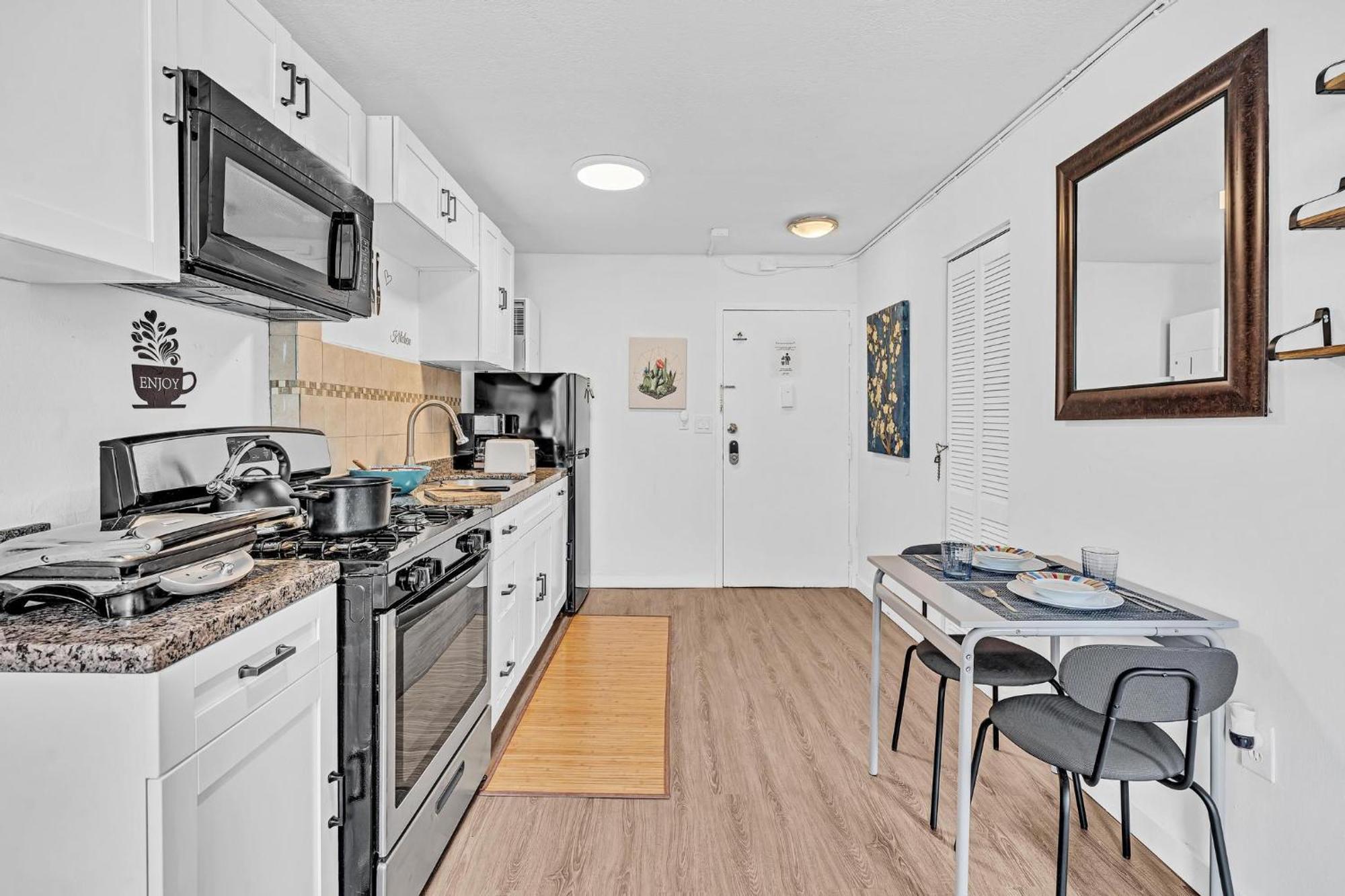 1 Bedroom In The Best Location In South Beach ! Miami Beach Eksteriør billede