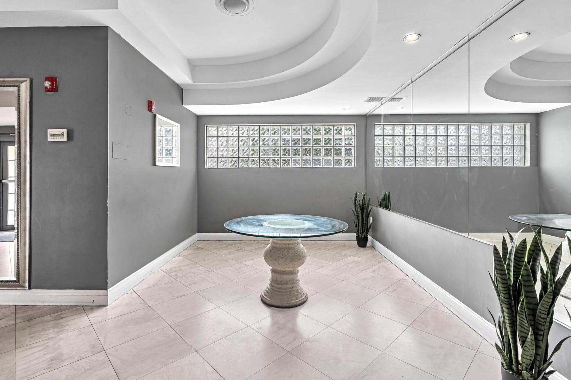 1 Bedroom In The Best Location In South Beach ! Miami Beach Eksteriør billede